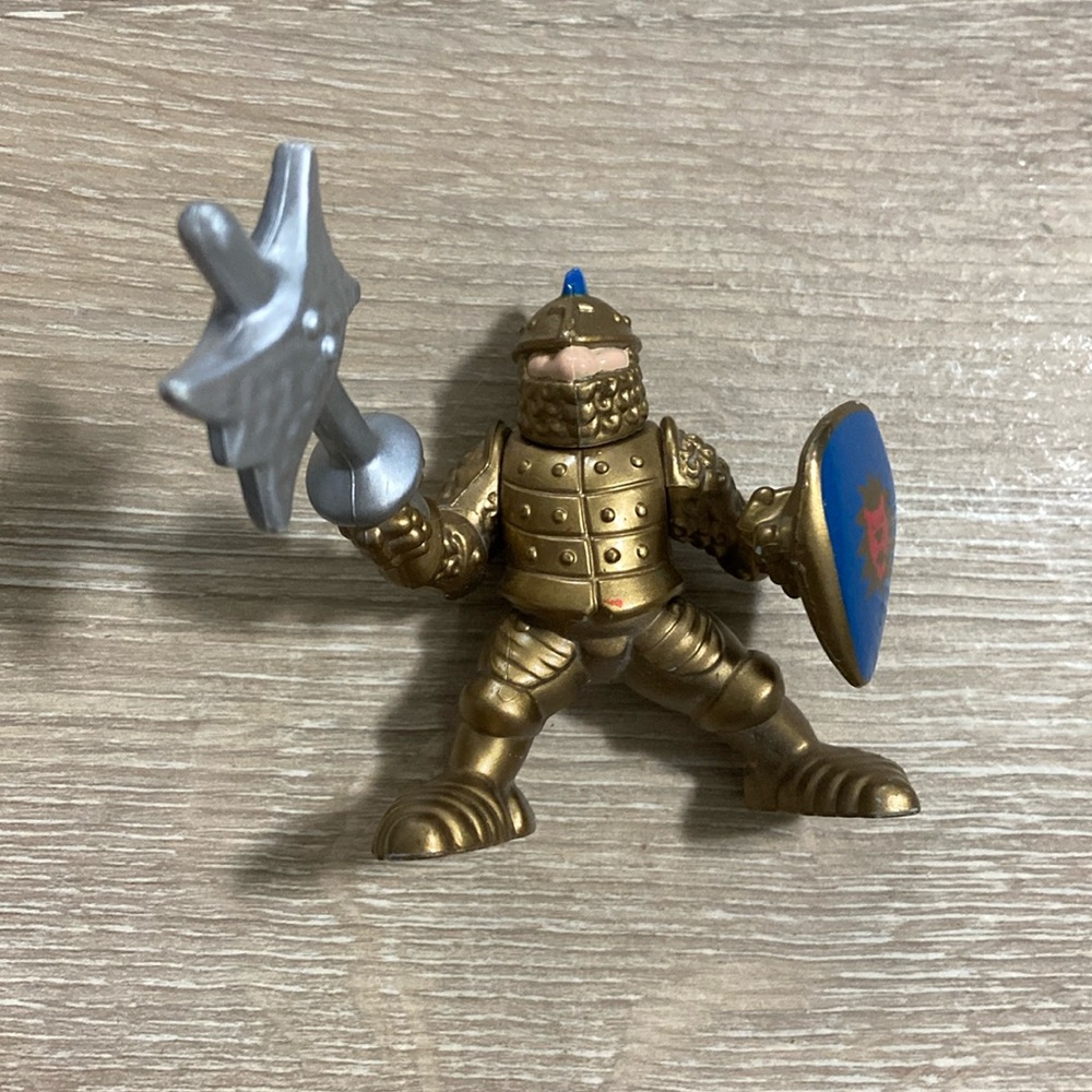 1994 Fisher Price F-P Great Adventures Golden Knight with Axe PVC Action Figure